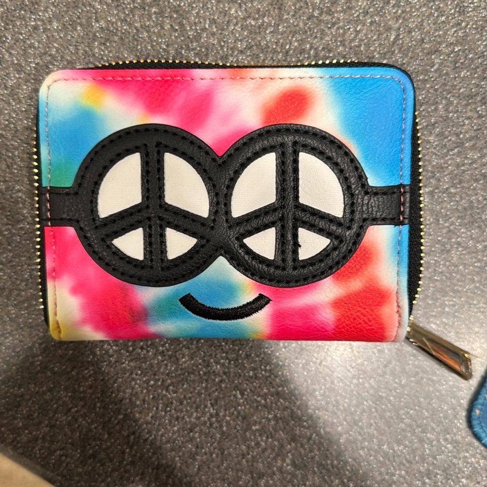 Minions Artist Series Figural Tie-Dye Small Zip Wallet - BoxLunch Exclusive